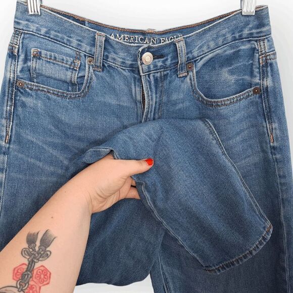 American Eagle Mom Jeans size 4 Regular - Picture 3 of 7